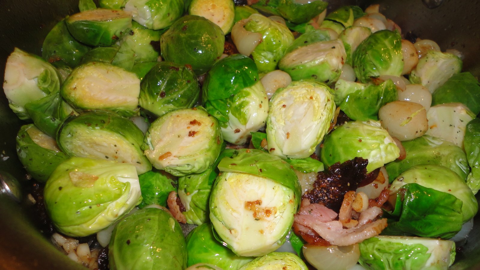Paleo Bacon and Fig Brussels Sprouts