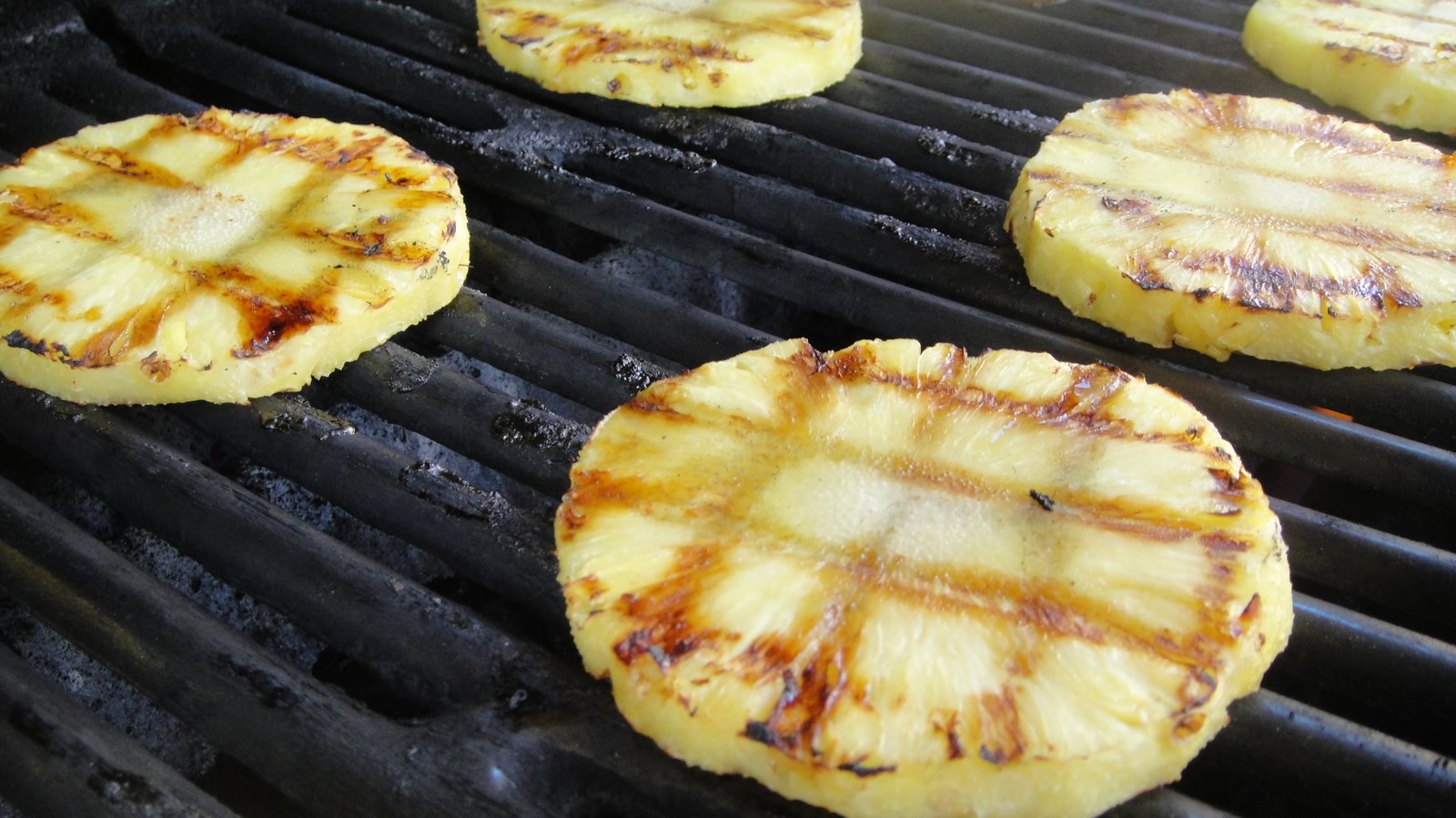 Recipe #90 | Grilled Pineapple Mint Salad